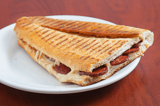 Kaşarlı Sucuklu Tost